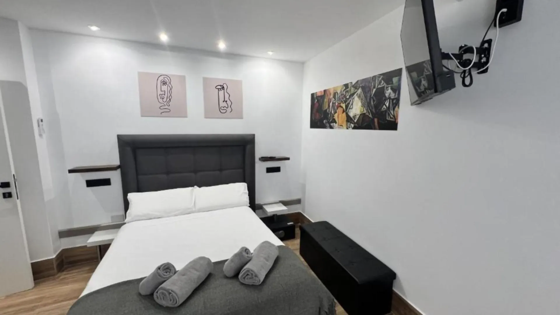 Ilustre Rooms Malaga 0*,  Spain